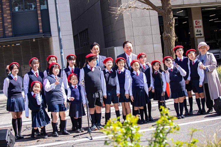 三浦市のかもめ児童合唱団。