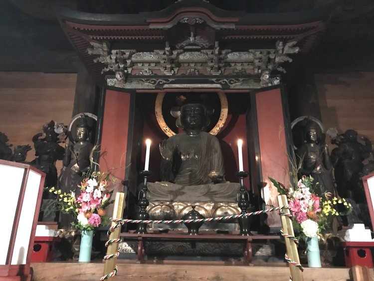 東京都国分寺市「国分寺」の御本尊薬師如来像。