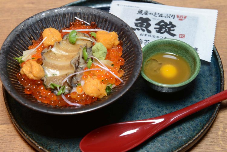 “名物”〆のご馳走めしは、その名の通りまさにご馳走。