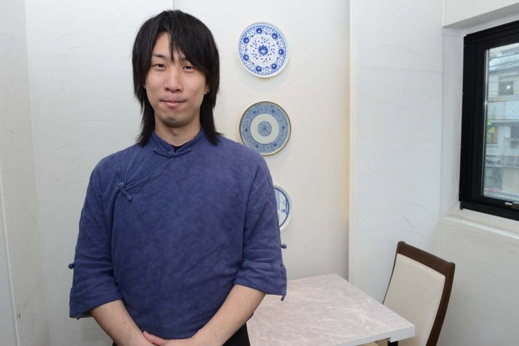 「ディナーコースは予約をすればお昼でも食べられます」とオーナーシェフの白岩勝也さん。