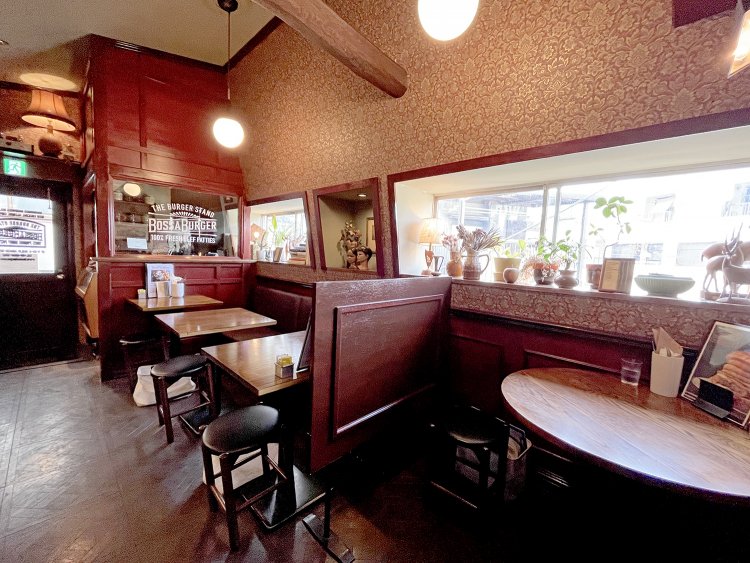 清潔感もあってセンスのいいインテリアで、女性1人でも入りやすそう。