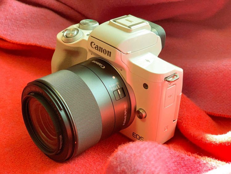 【カメラガールズ】『Canon EF-M 32mm 1.4F STM』のレンズレビュー