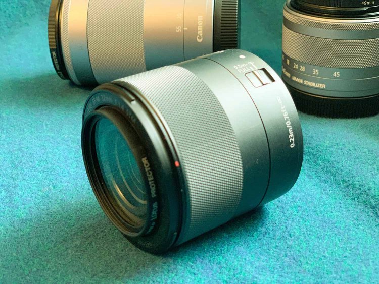 【カメラガールズ】『Canon EF-M 32mm 1.4F STM』のレンズレビュー