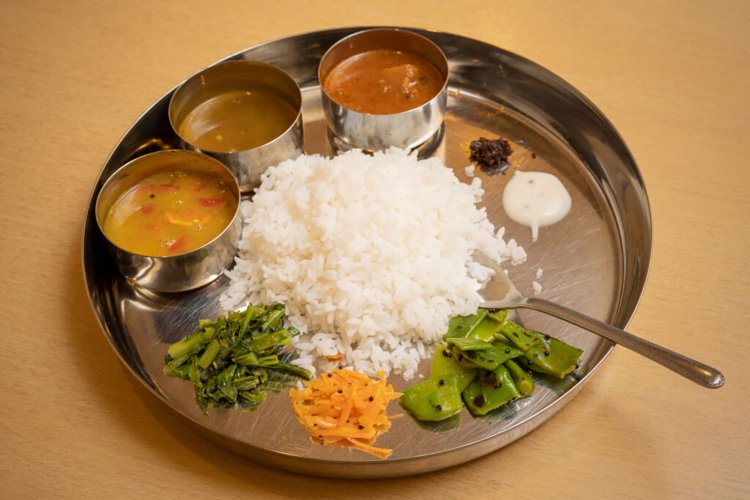 VEGAN Meals 1000円（大盛り＋300円）。