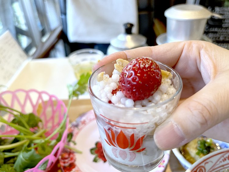 デザートのチェーは、季節により内容が変わる。この日はいちご。