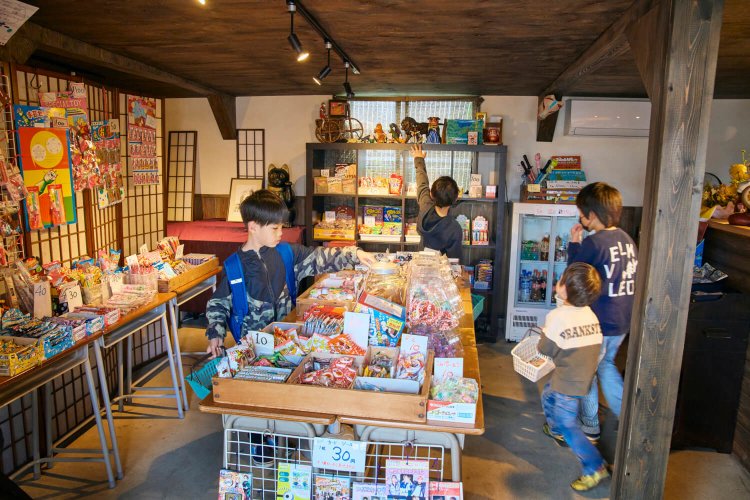 開業は2019年。手芸材料をリサイクルするソザイクルの手芸キットは女子に人気だ。