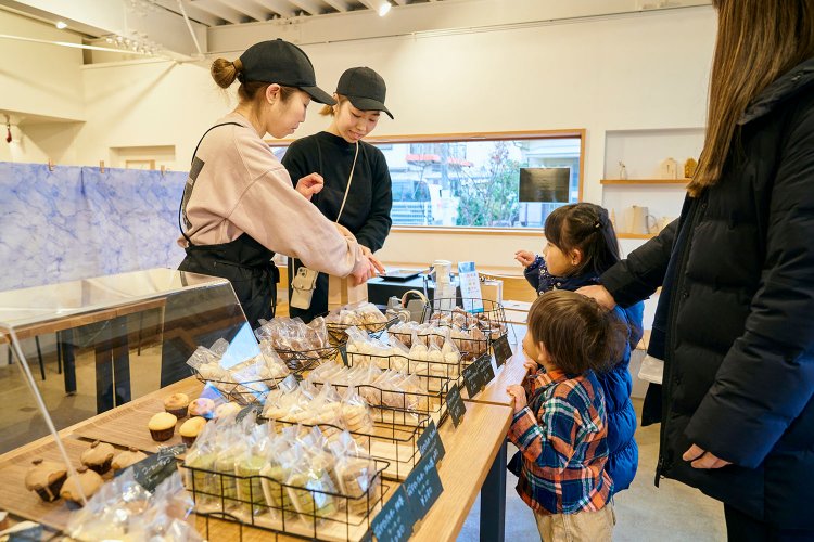 「木づつみのえん」に出店する『焼菓子maman』。