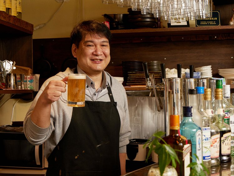 梅崎さんは好奇心旺盛で、2021年からワイン造りも開始。