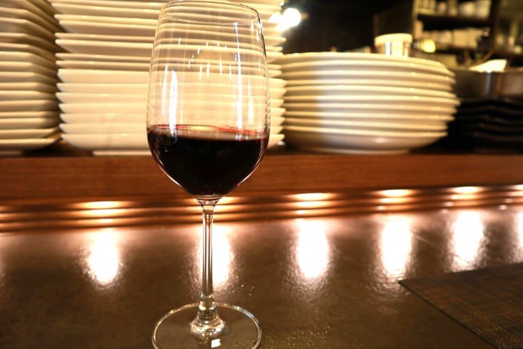 赤ワインも注文。