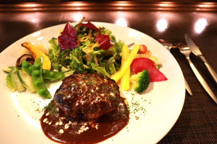 ECURIE（エキュリー）