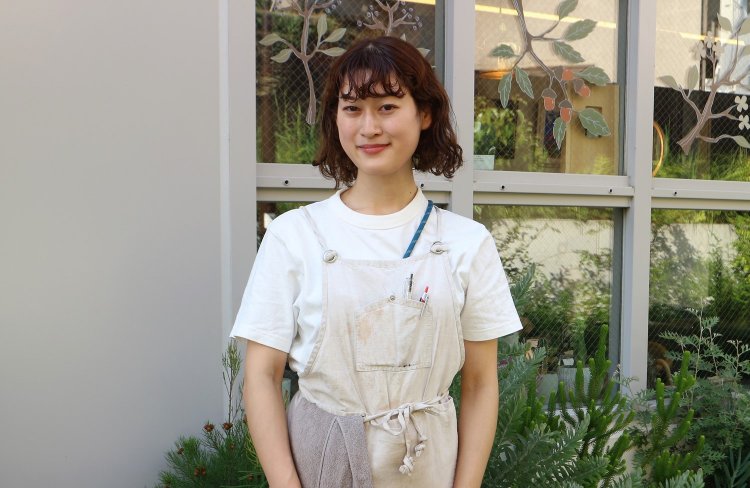 店の立ち上げから関わった、スタッフの関さん。