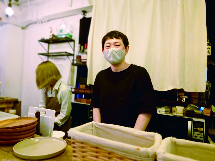 オーナーの清野信廣さん。落ち着いた雰囲気で訪れた人を和ませるお人柄。