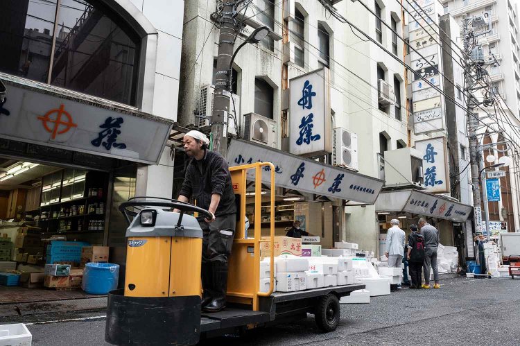 【散歩の達人】歌舞伎町アップデート