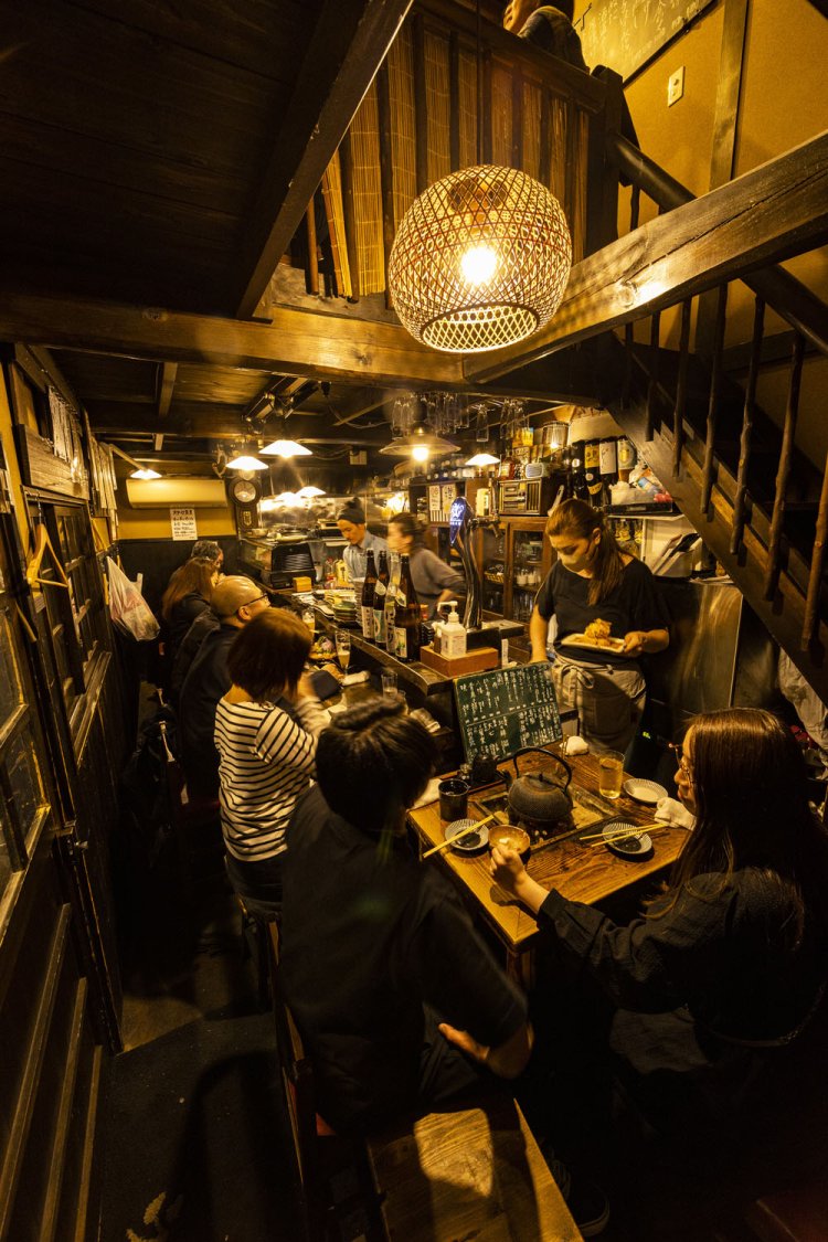 満席になることも多いので予約を。