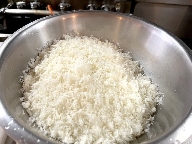 やや粗めの生パン粉だ。