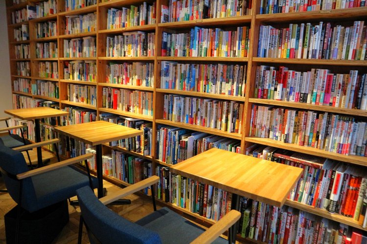 スポットライトで一席ずつ照らされているのも、うれしい心遣い。