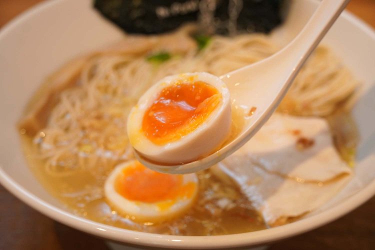 やさしい甘さが、塩けのあるスープとマッチングする。