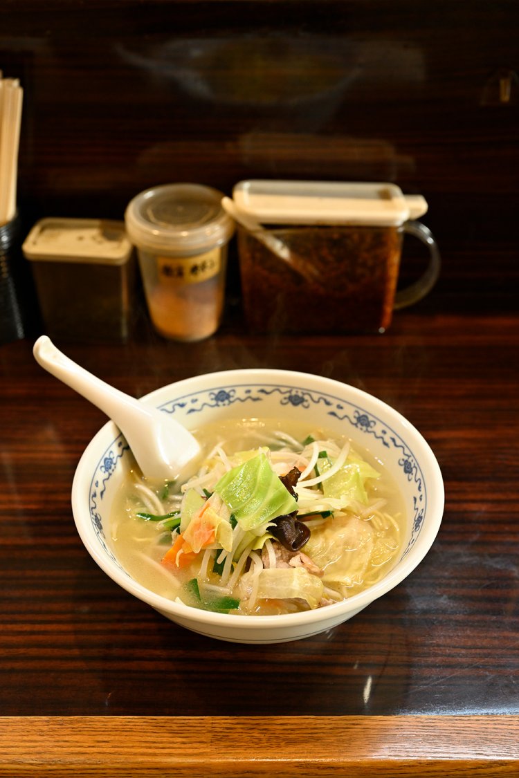 先代が好きだったタンメン700円はニンニク強め。