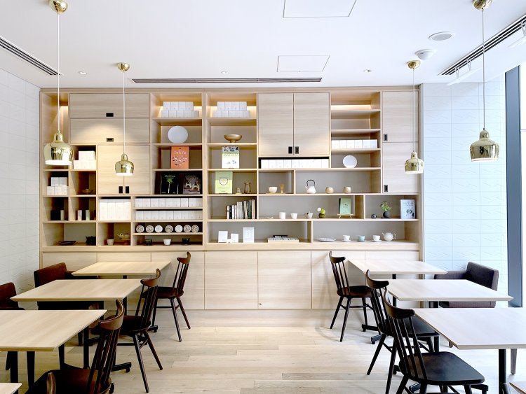 ホテル併設ならではの高級感は感じつつ、かしこまりすぎない雰囲気も心地よい。