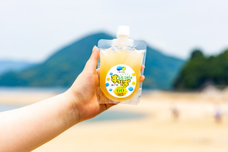 けっこう酸っぱい！　「すっぱレモンゼリー」500円。