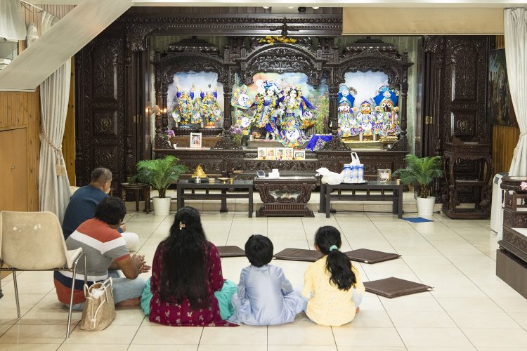 ハレー・クリシュナ寺院の開院時間などはwww.iskconjapan.comまで。