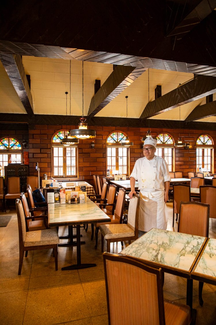 支配人の大谷功一さん。