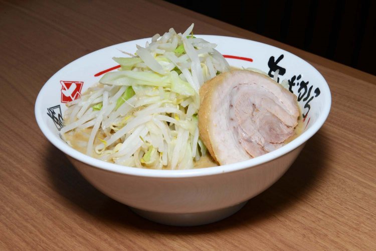 「先のお好み」も「後のお好み」もない普通のらーめん。