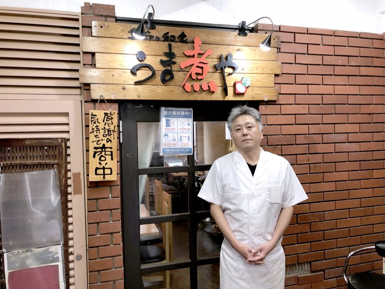 入口までお見送りしてくれた高橋さん。ごちそうさまでした！