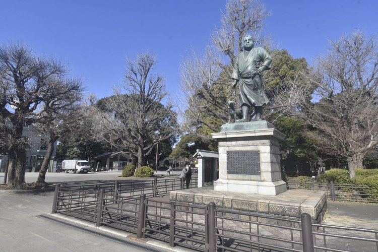 上野公園のシンボルと言える西郷隆盛像。