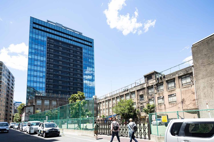 築95年の旧下谷小学校。1990年の閉校以来、校舎は残されてきたが、2023年度の解体がついに決まった。