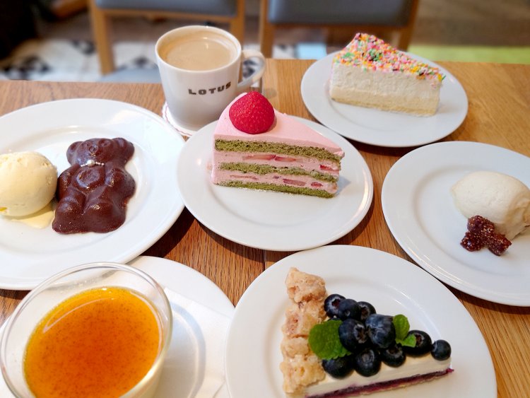 どれを食べようか迷ってしまうかわいいケーキたち。