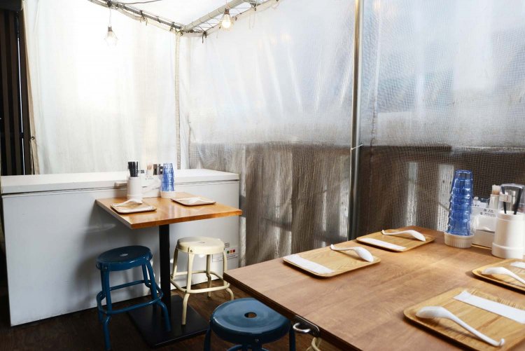 ワンちゃんとの散歩の途中にも立ち寄れる。