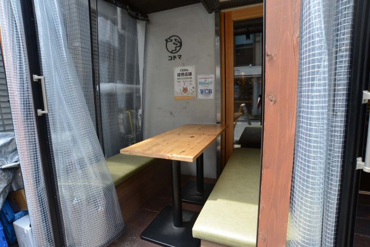 愛犬家に好評なテラス席。