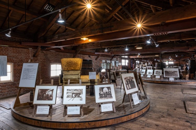 ワイン造りの資料や器具が展示された『神谷傳兵衛記念館』。開館時間は10〜16時。