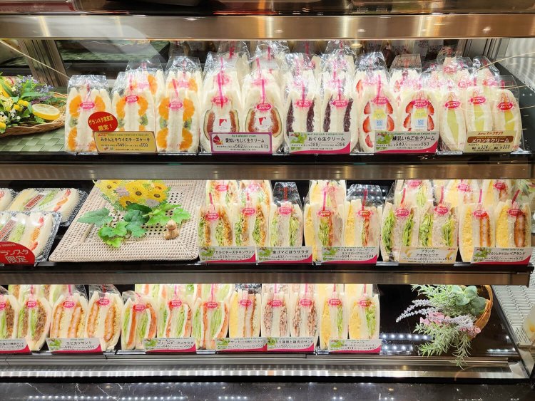 PREMIUM SAND+CAFÉ メルヘン グランスタ東京店3