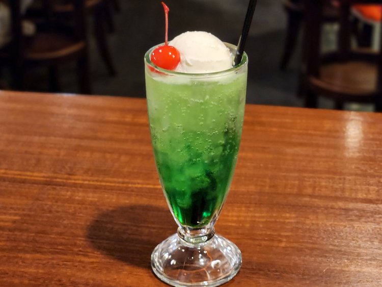 クリームソーダ780円。