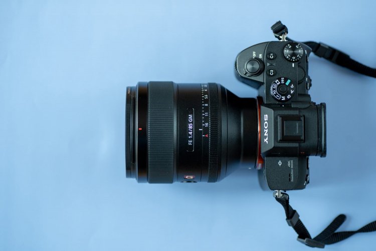 SONY α7RⅢに装着した感じ。