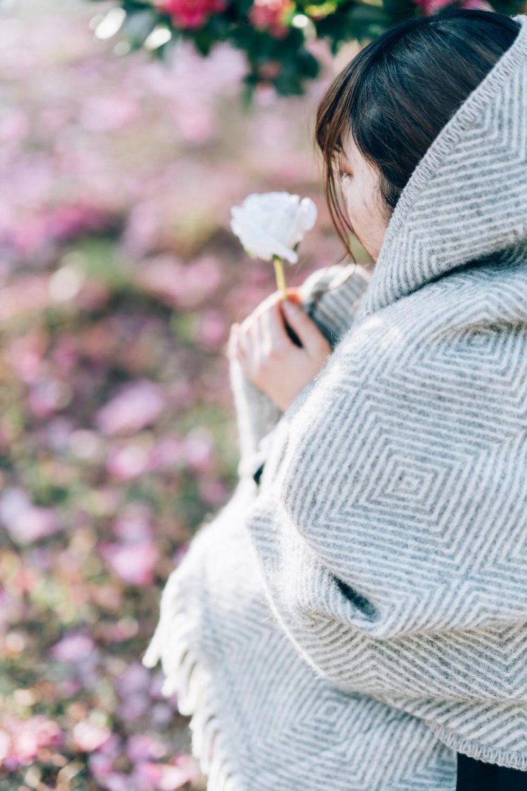 ISO100 F1.4 1/320秒。