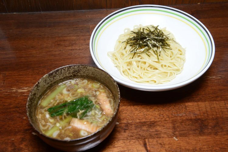 つけめん。いつものように麺は大盛りで注文した。