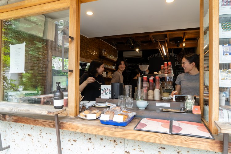 中目黒店は、特に訪れる人とのコミュニケーションを大切にしているそう。