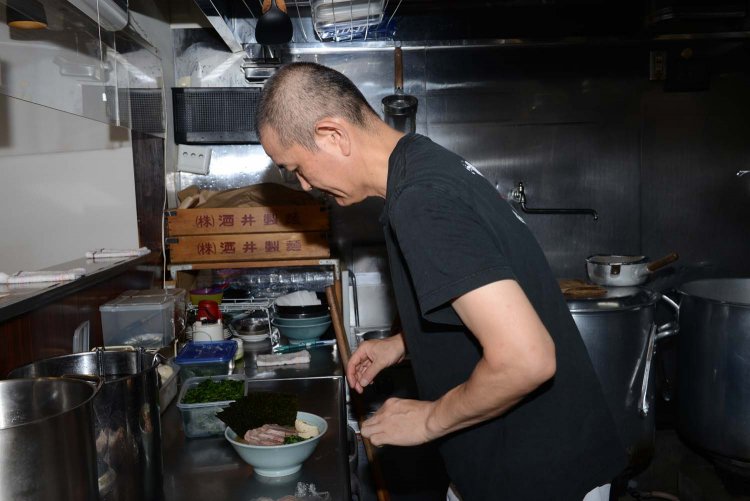 店主の五十嵐恵三さん。