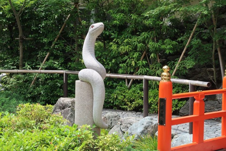 白瀧「リアルなヘビ」　武田「ヘビ、苦手なんだよね～」