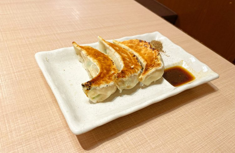 和風ぎょうざ400円。