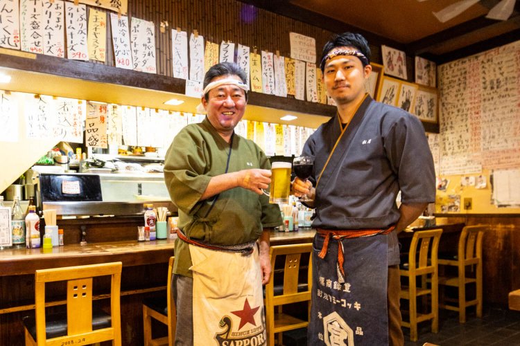 「息子が来てから、若いお客さんが増えたよ」と、2代目店主の渋谷さん。