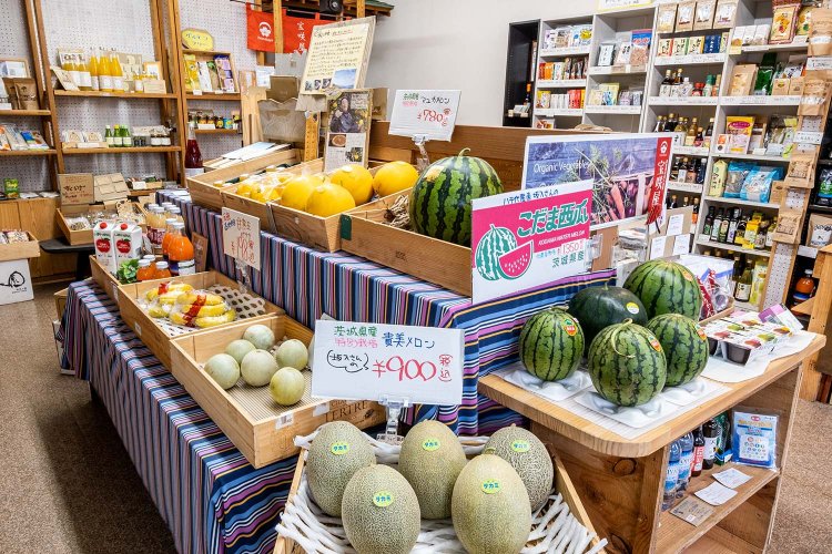 手書きのPOPからも実直な人柄がうかがえる。