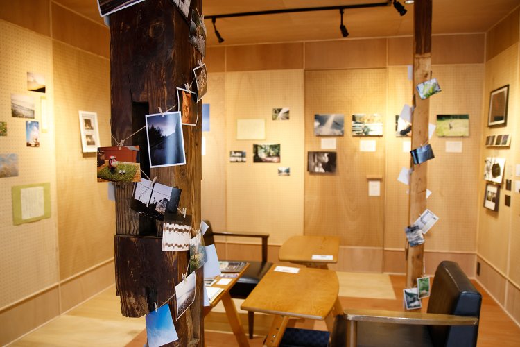 2階はギャラリー。写真展などを開催している。