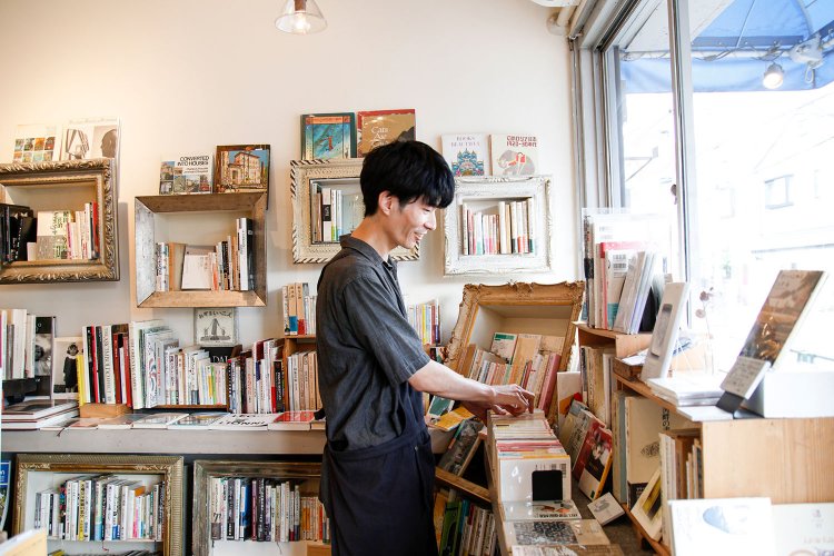 「絵本やビジュアルブックなど紙の媒体を作りたい」と高田さん。