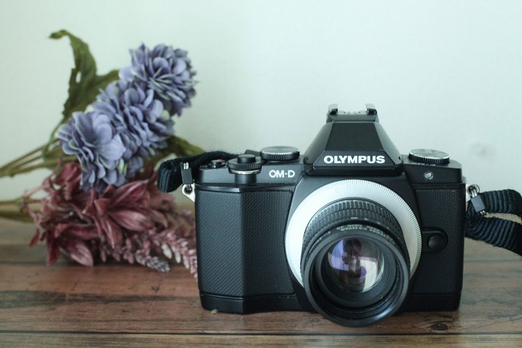 【カメラガールズ】コスパ抜群のオールドレンズ『FUJIAN TV LENS 35mm F1.7』