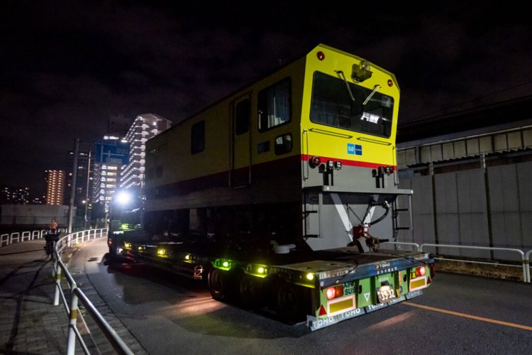 【荒川102】南千住の東京メトロ車両基地で、車両の陸送現場に遭遇！