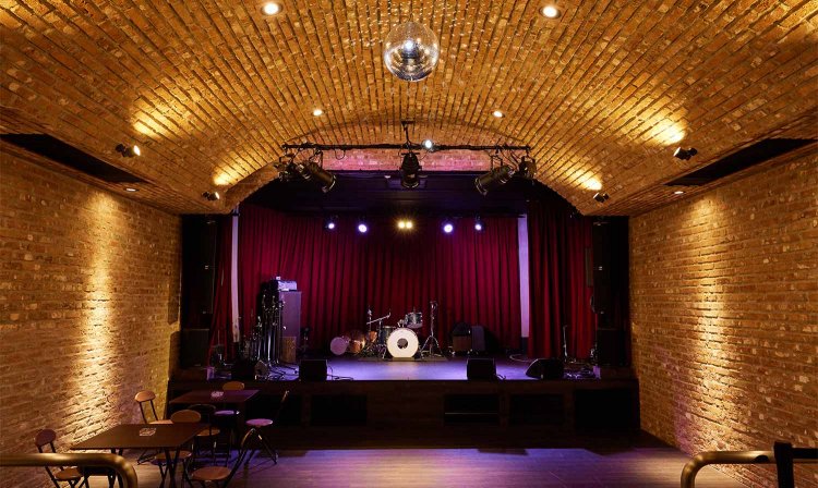 B1 ライブスペース。